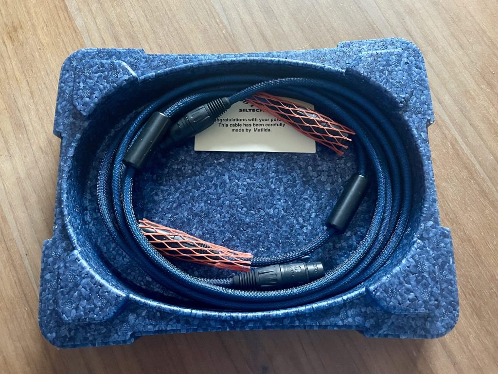 Siltech SQ-28 Classic Mk-2 G5 interconnects XLR (new old stock)